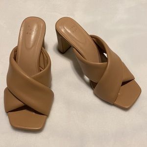 Tan Heels- Size 8.5
